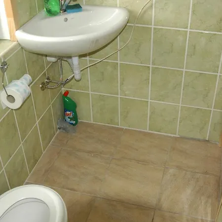 Nyaraló Atputas Vieta Upes Sausites *